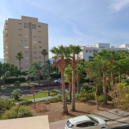 Central 2-Bed Apartment In Estepona Port מראה חיצוני תמונה